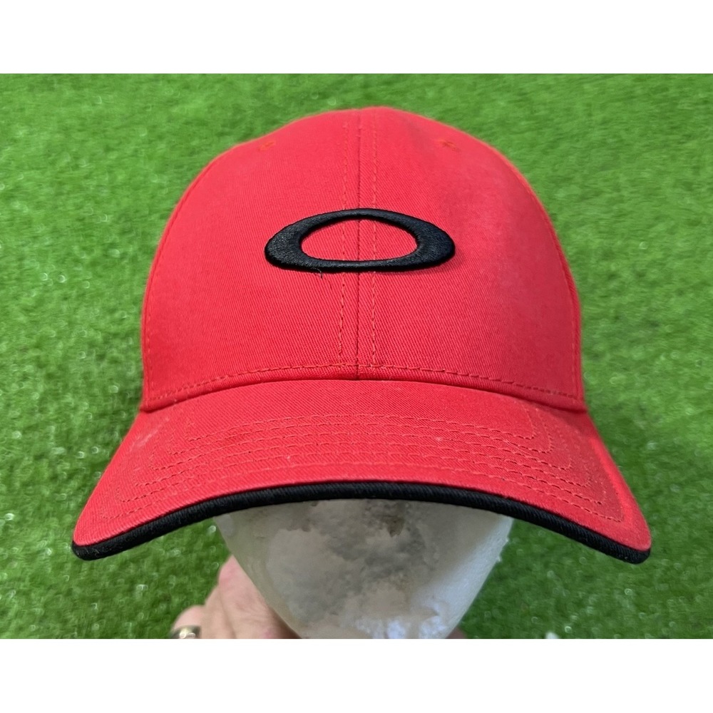 Oakley Tincan SnapBack Hat Classic Embroidered Premium Y2K NWOT Red raised Logo